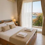 Amrita Apartament *